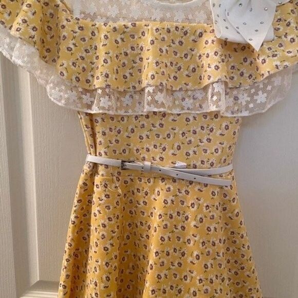 Knitworks Yellow Floral Daisy Lace Skater Dress Belted Hair Bow Girls Size 8 NEW - Picture 3 of 10